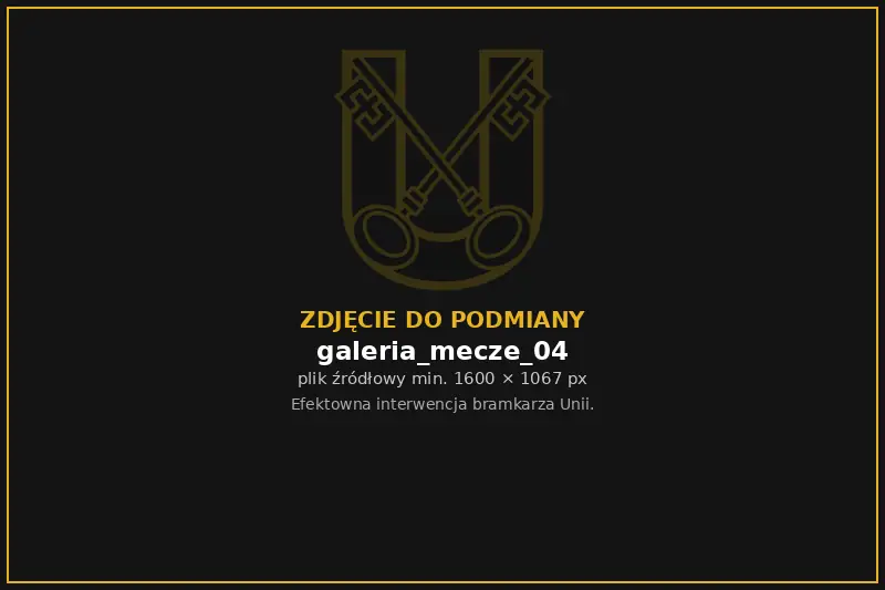 Bramkarz Unii broni strzał