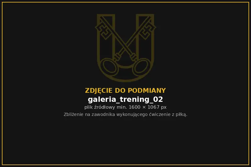 Zawodnik Unii ćwiczy z piłką