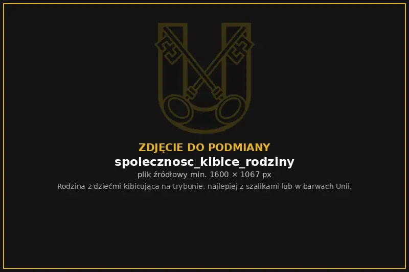 Rodzina kibicuje Unii na trybunie stadionu